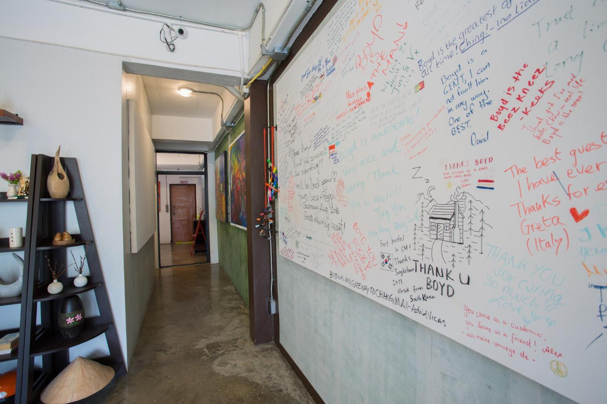 Zz Hostel Chiang Mai Exterior photo