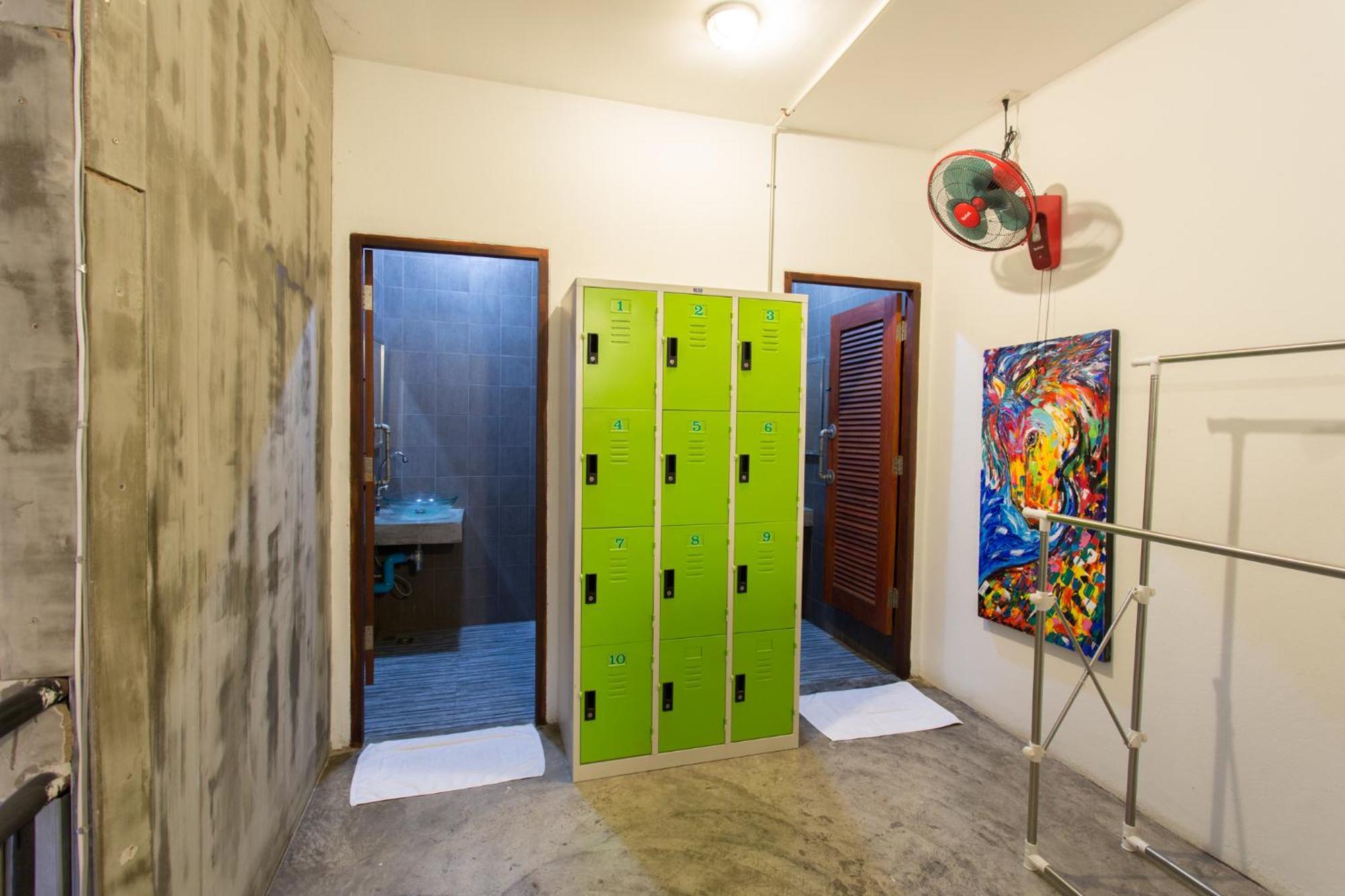 Zz Hostel Chiang Mai Exterior photo