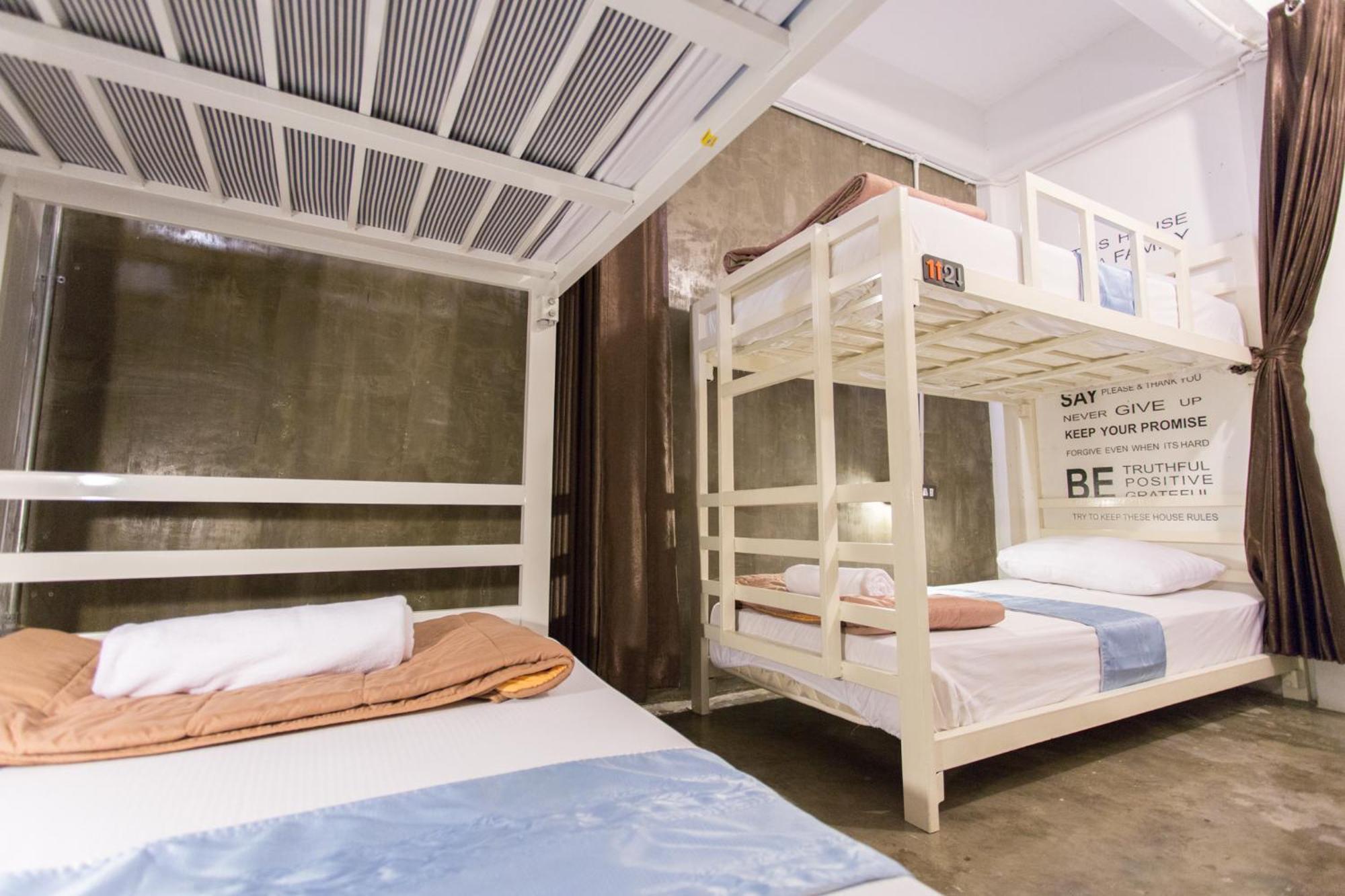 Zz Hostel Chiang Mai Exterior photo