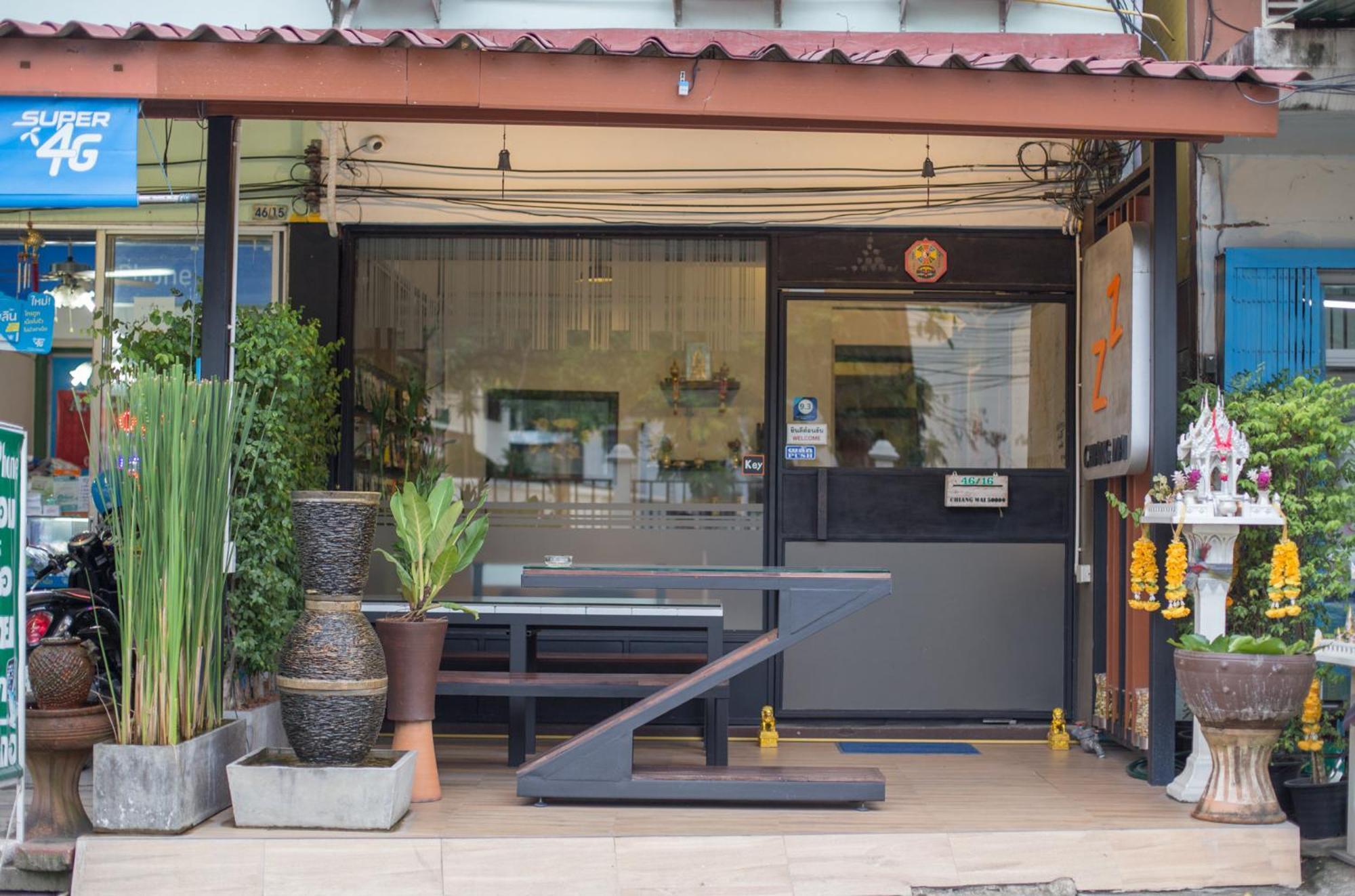 Zz Hostel Chiang Mai Exterior photo